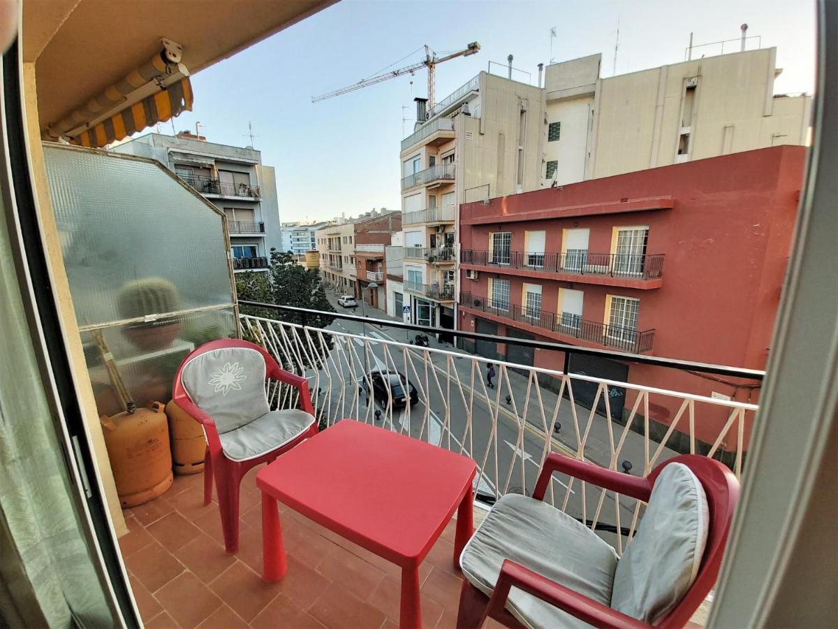Diana Apartamento Con Terraza Muy Cerca Del Mar Pineda de Mar Exteriér fotografie
